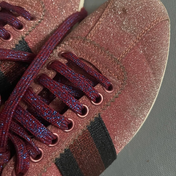 AUTHENTIC GUCCI GLITTER TRAINERS - Picture 3 of 10